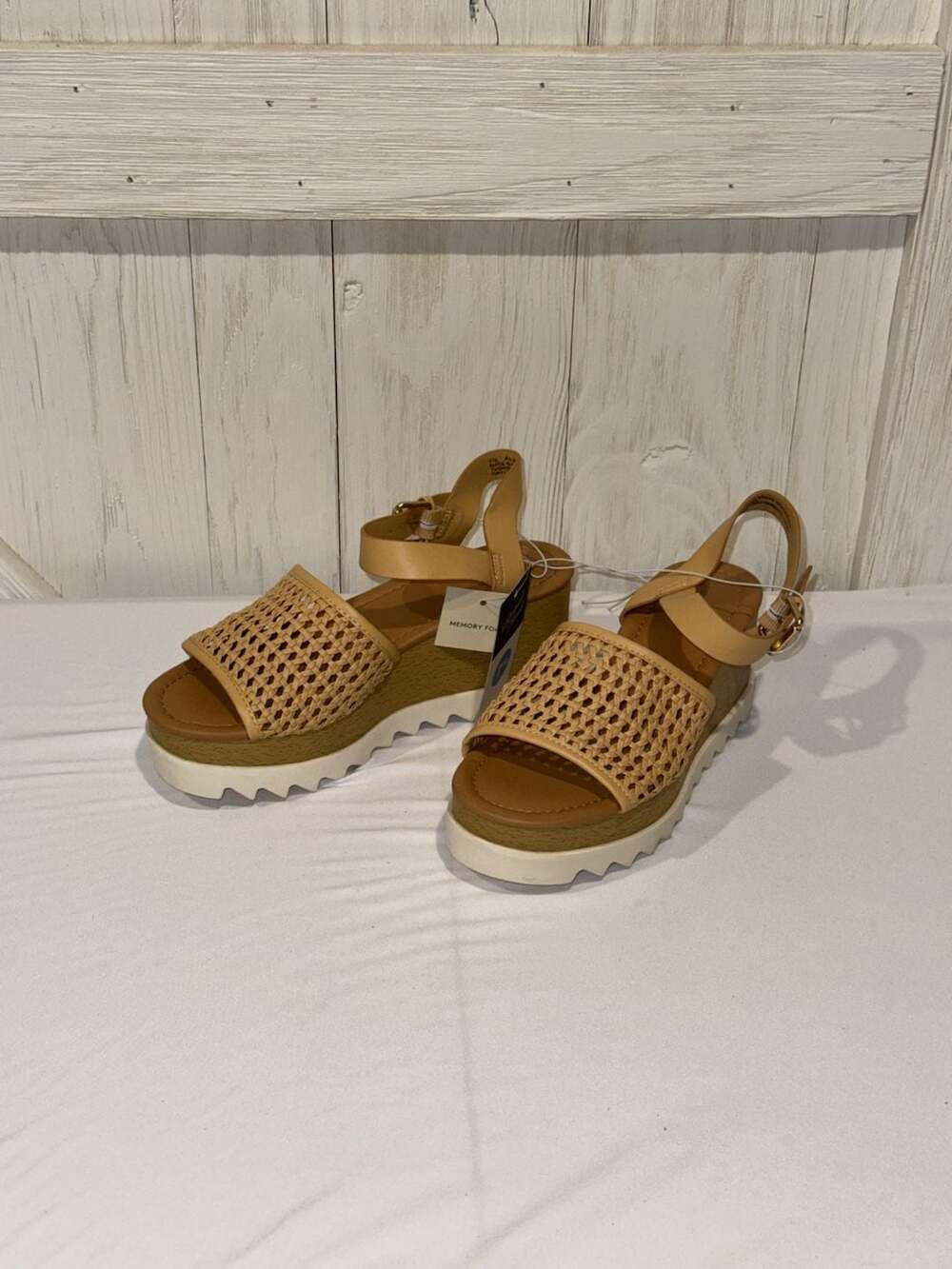 Universal Thread Alba Memory Foam Platform Wedge Sandals
